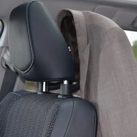 Cintre pour vêtements de voiture